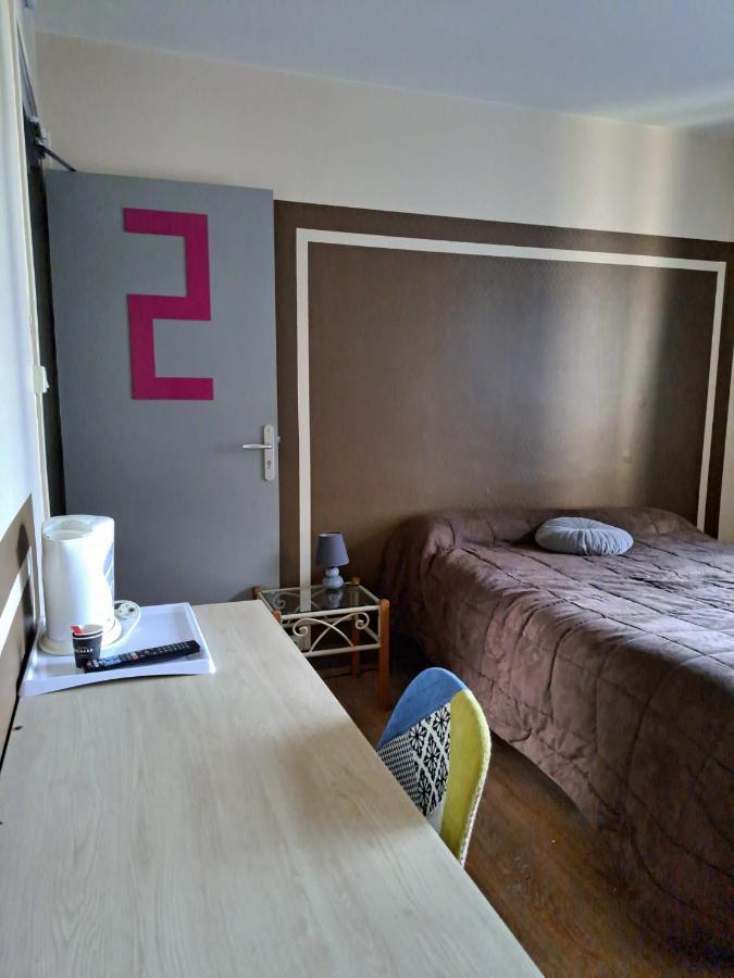 Hotel Le Petit Pecheur Saint-Florent-le-Vieil Esterno foto