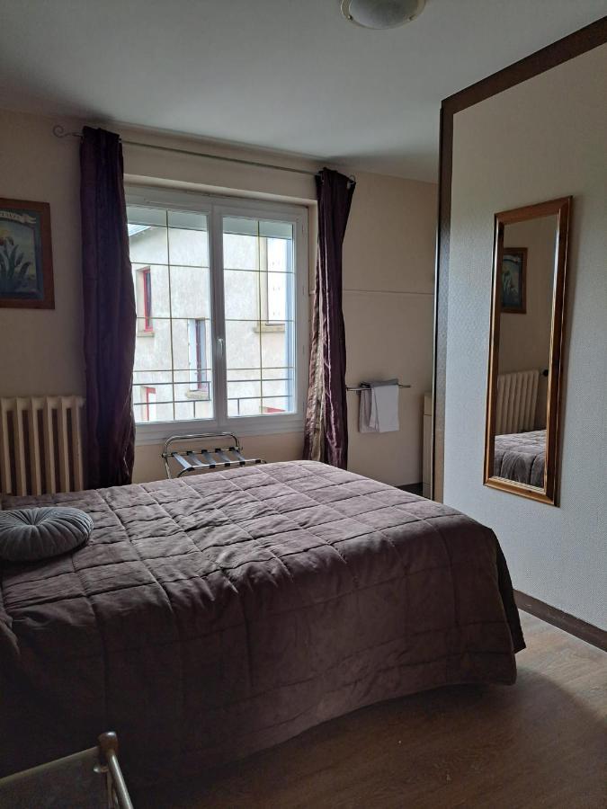 Hotel Le Petit Pecheur Saint-Florent-le-Vieil Esterno foto